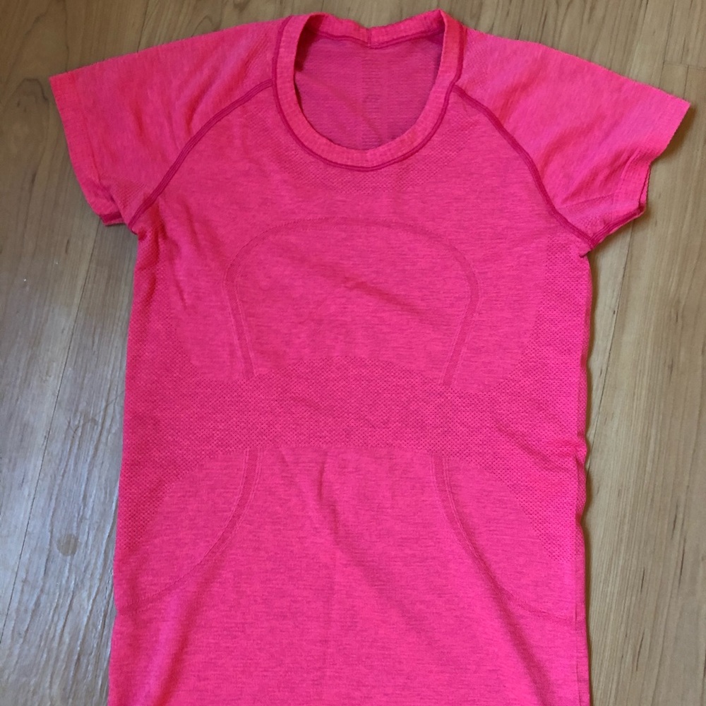 Lululemon Swiftly Tech Tee